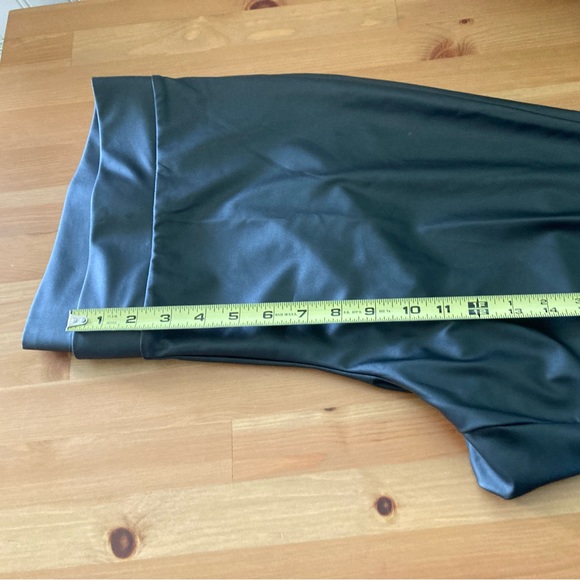 Torrid Black Full Length Signature Waist Faux Leather Legging Size 3X - Picture 8 of 12